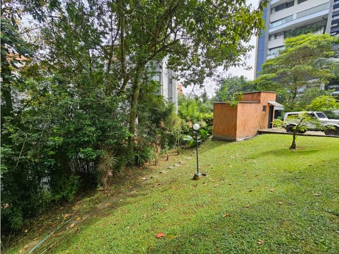 Casa de 4 alcobas en arriendo en Alejandría, Medellín, 260 m² · foto 10 de 24
