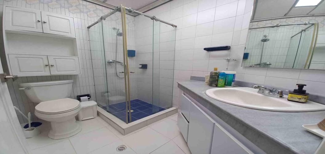 Casa de 8 alcobas en arriendo en Los Alpes, Pereira, 520 m² · foto 3 de 24