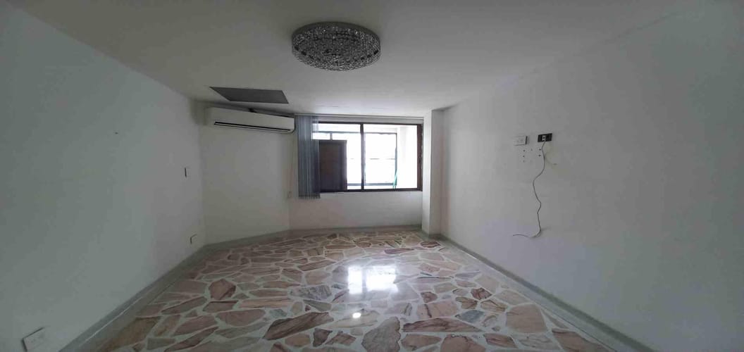 Casa de 8 alcobas en arriendo en Los Alpes, Pereira, 520 m² · foto 6 de 24