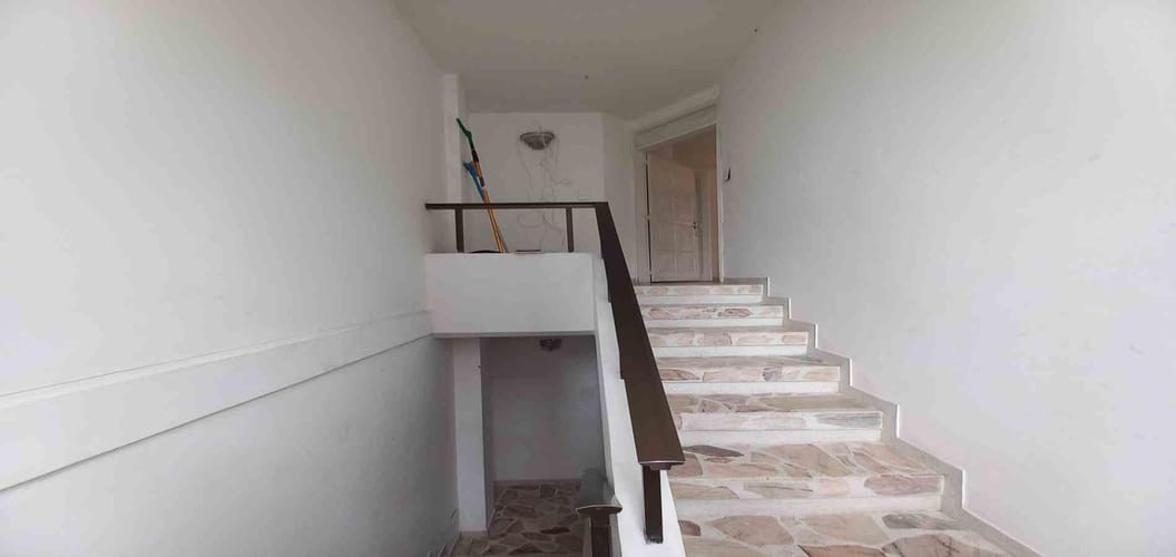 Casa de 8 alcobas en arriendo en Los Alpes, Pereira, 520 m² · foto 11 de 24