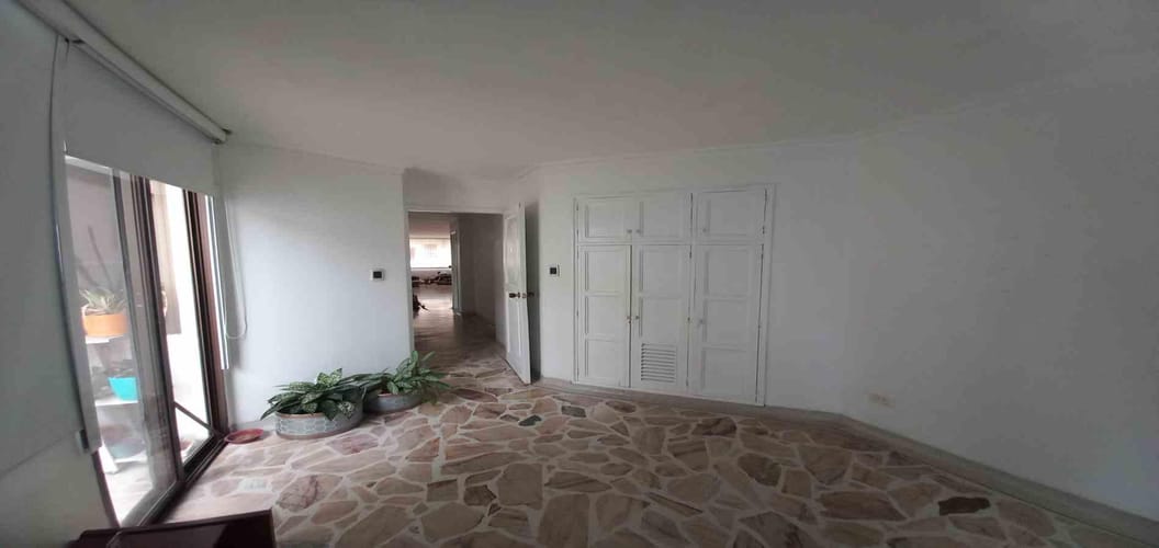 Casa de 8 alcobas en arriendo en Los Alpes, Pereira, 520 m² · foto 14 de 24