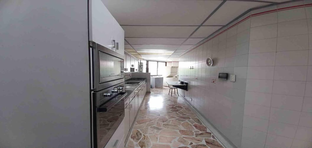 Casa de 8 alcobas en arriendo en Los Alpes, Pereira, 520 m² · foto 24 de 24
