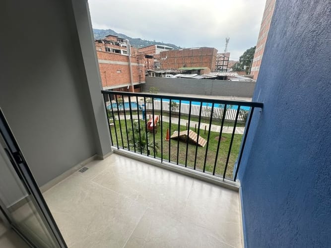 Apartamento de 3 alcobas en arriendo en Simon Bolivar Sb (Centro), Copacabana, 54 m² · foto 3 de 11