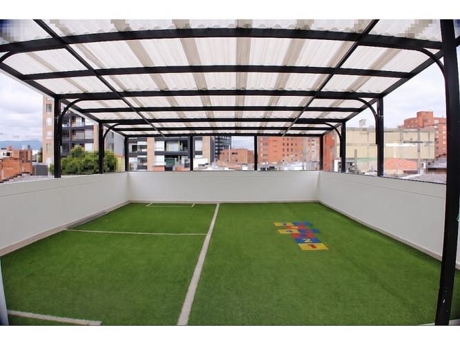 Casa de 6 alcobas en arriendo en Santa Ana, Bogotá, 250 m² · foto 8 de 9