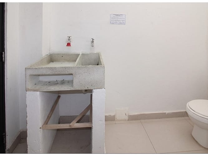 Casa de 6 alcobas en arriendo en Santa Ana, Bogotá, 250 m² · foto 9 de 9