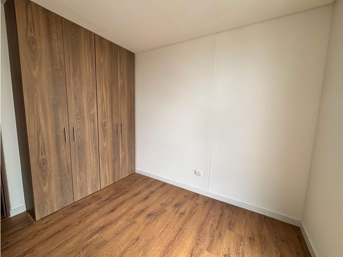 Apartamento de 3 alcobas en venta en Cedritos, Bogotá, 79 m² · foto 8 de 10