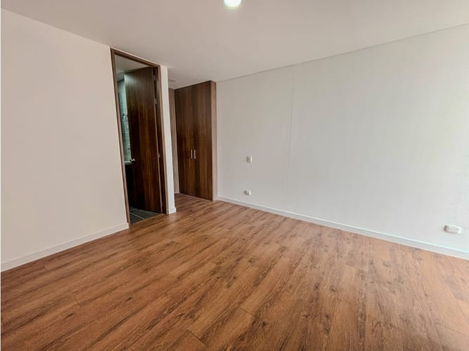Apartamento de 3 alcobas en venta en Cedritos, Bogotá, 79 m² · foto 10 de 10