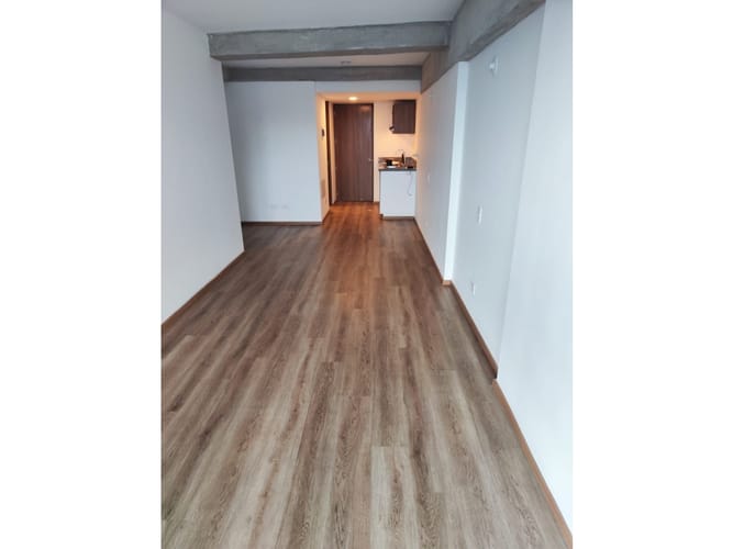 Apartaestudio en venta en Chapinero Central, Bogotá, 32 m² · foto 2 de 10