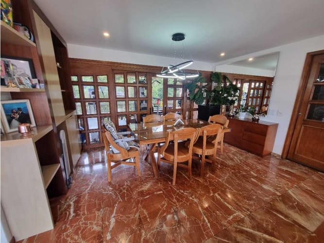 Apartamento de 3 alcobas en venta en Cerros De Suba, Bogotá, 210 m² · foto 6 de 24