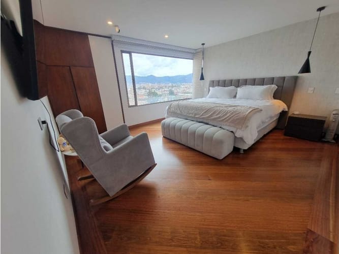 Apartamento de 3 alcobas en venta en Cerros De Suba, Bogotá, 210 m² · foto 13 de 24