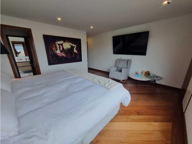 Apartamento de 3 alcobas en venta en Cerros De Suba, Bogotá, 210 m² · foto 14 de 24