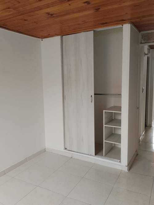 Apartamento de 3 alcobas en venta en Engativá, Bogotá, 60 m² · foto 3 de 15