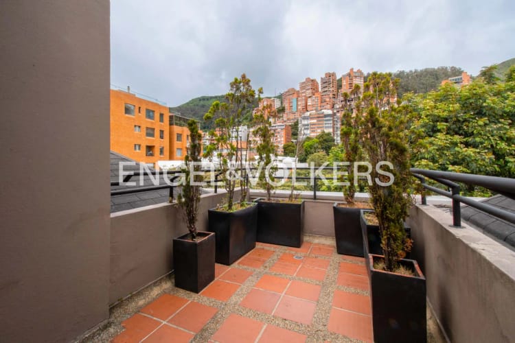 Apartamento de 4 alcobas en arriendo en La Cabrera, Bogotá, 388 m² · foto 19 de 24