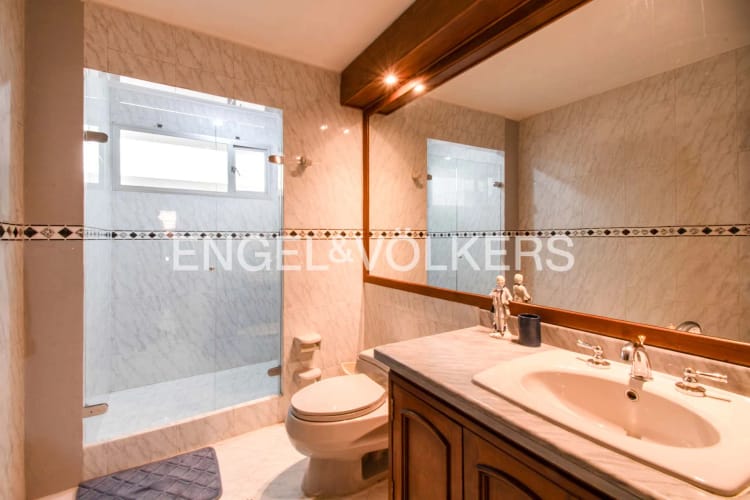 Apartamento de 4 alcobas en arriendo en La Cabrera, Bogotá, 388 m² · foto 15 de 24