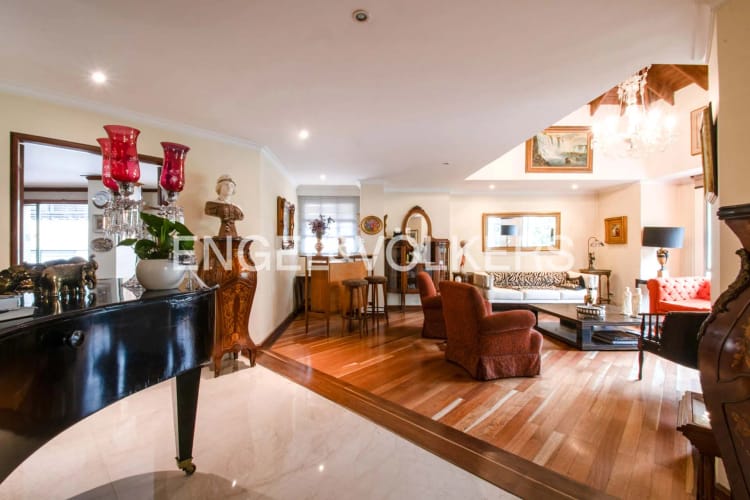 Apartamento de 4 alcobas en arriendo en La Cabrera, Bogotá, 388 m² · foto 4 de 24