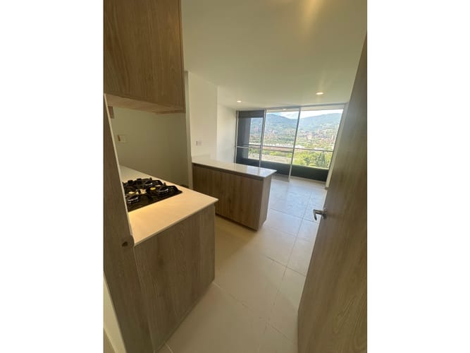 Apartamento de 3 alcobas en arriendo en Zona Industrial No. 1, Itagüí, 67 m² · foto 5 de 18
