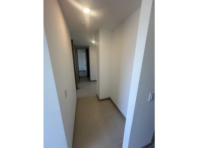 Apartamento de 3 alcobas en arriendo en Zona Industrial No. 1, Itagüí, 67 m² · foto 6 de 18