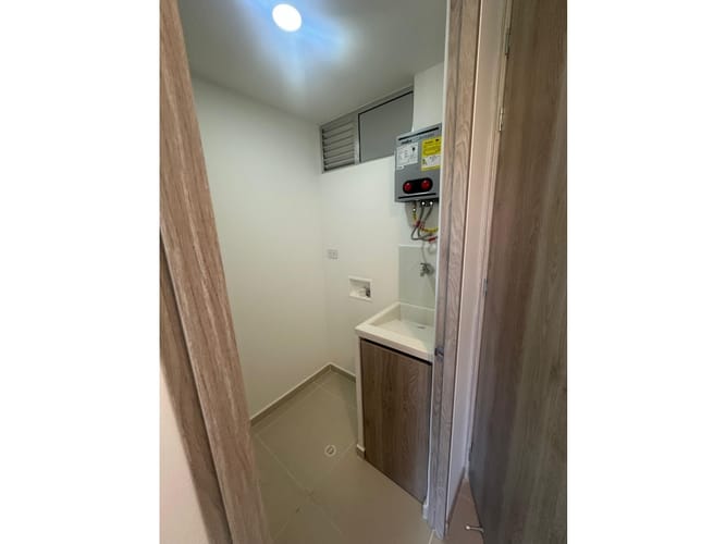 Apartamento de 3 alcobas en arriendo en Zona Industrial No. 1, Itagüí, 67 m² · foto 11 de 18