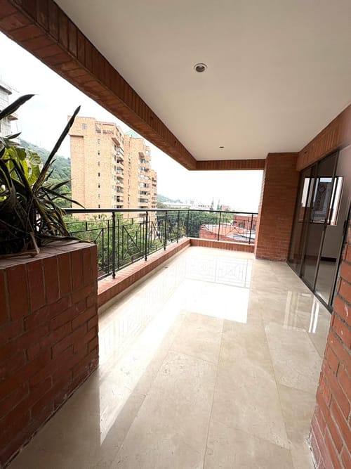 Apartamento de 3 alcobas en arriendo en Juanambu, Cali, 180 m² · foto 5 de 24