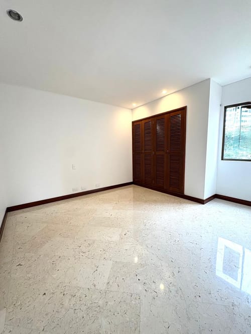 Apartamento de 3 alcobas en arriendo en Juanambu, Cali, 180 m² · foto 13 de 24