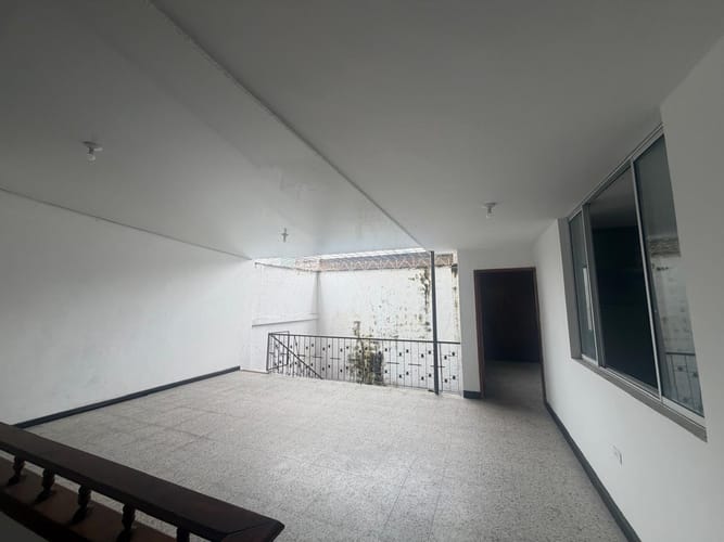 Casa de 7 alcobas en arriendo en Cabecera Del Llano, Bucaramanga, 520 m² · foto 16 de 19