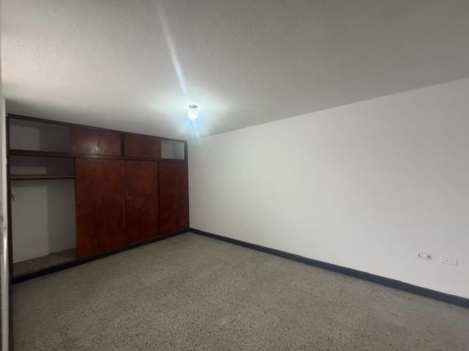 Casa de 7 alcobas en arriendo en Cabecera Del Llano, Bucaramanga, 520 m² · foto 5 de 19