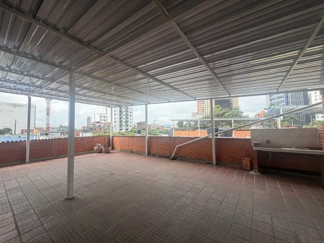 Casa de 7 alcobas en arriendo en Cabecera Del Llano, Bucaramanga, 520 m² · foto 12 de 19