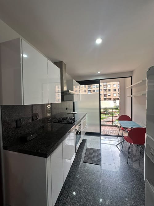 Apartamento de 2 alcobas en arriendo en Altos De Bella Suiza, Bogotá, 156 m² · foto 18 de 20