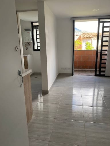 Apartamento de 3 alcobas en arriendo en Niquia, Bello, 56 m² · foto 2 de 23