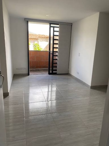 Apartamento de 3 alcobas en arriendo en Niquia, Bello, 56 m² · foto 3 de 23