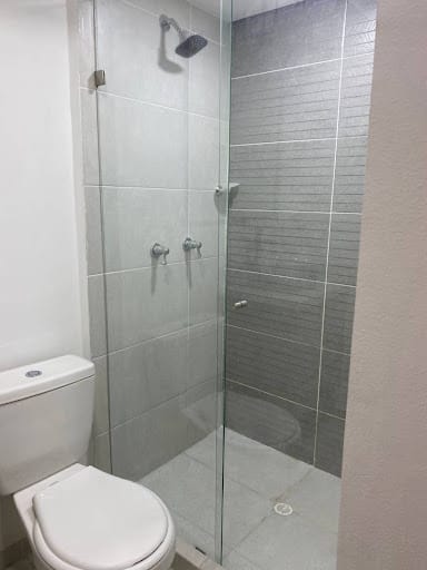 Apartamento de 3 alcobas en arriendo en Niquia, Bello, 56 m² · foto 19 de 23