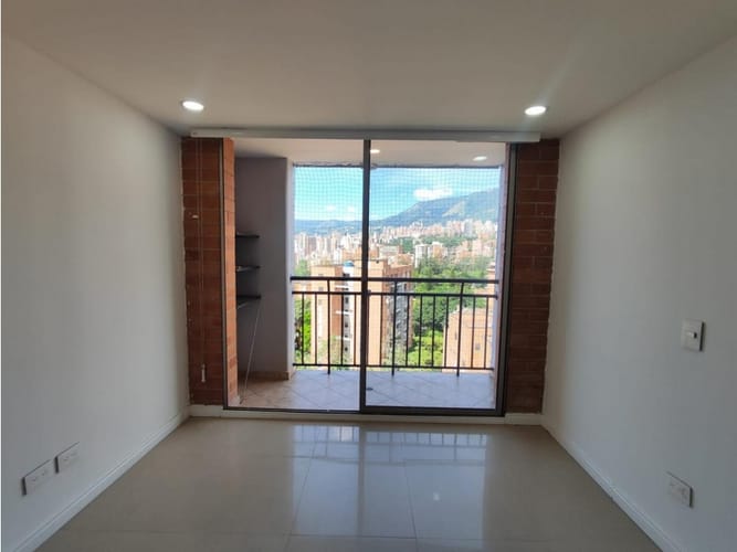 Apartamento de 4 alcobas en arriendo en Las Vegas, Medellín, 190 m² · foto 10 de 24