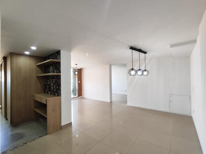 Apartamento de 4 alcobas en arriendo en Las Vegas, Medellín, 190 m² · foto 16 de 24