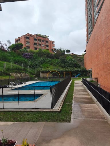 Apartamento de 3 alcobas en arriendo en Ub. Altos De Pereira, Rionegro, 85 m² · foto 14 de 18