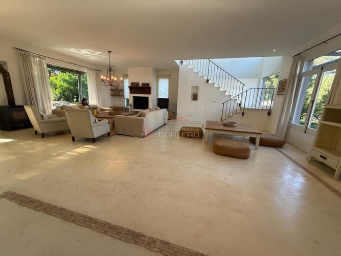 hermosa casa con piscina climatizada en alquiler anual en barrio Cerrado de Laguna Blanca · Foto 7