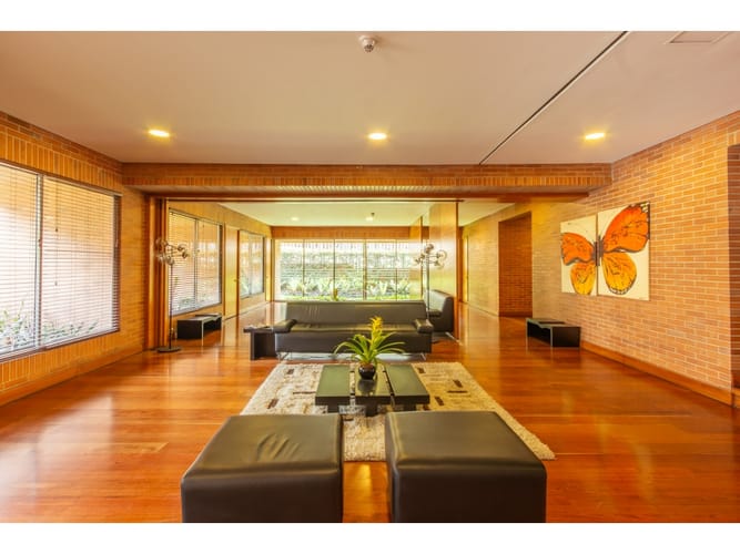 Apartaestudio en venta en Chico Norte, Bogotá, 54 m² · foto 11 de 17