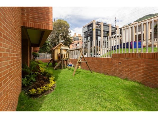 Apartaestudio en venta en Chico Norte, Bogotá, 54 m² · foto 13 de 17
