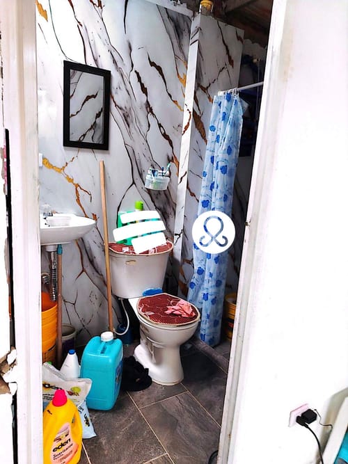Casa de 7 alcobas en venta en Los Pantanos, Bogotá, 72 m² · foto 2 de 8