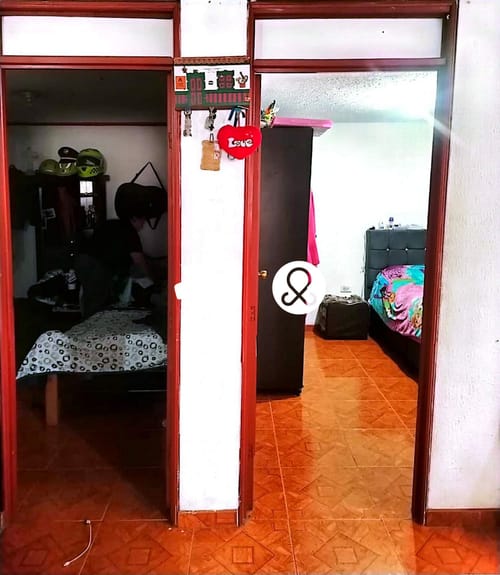 Casa de 7 alcobas en venta en Los Pantanos, Bogotá, 72 m² · foto 3 de 8