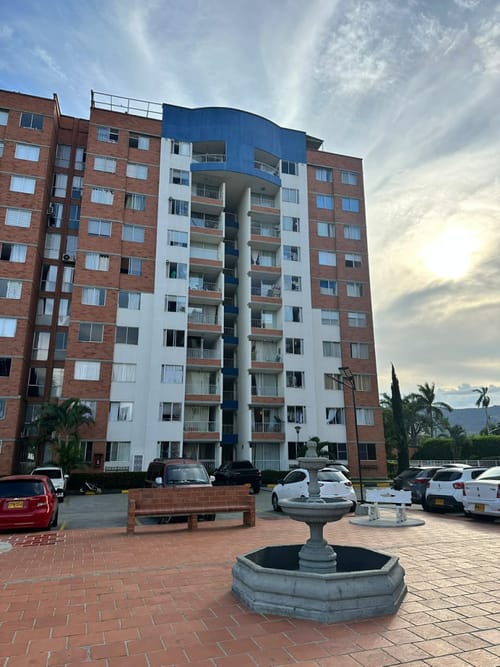 Apartamento de 3 alcobas en arriendo en Los Andes, Cali, 71 m² · foto 2 de 13