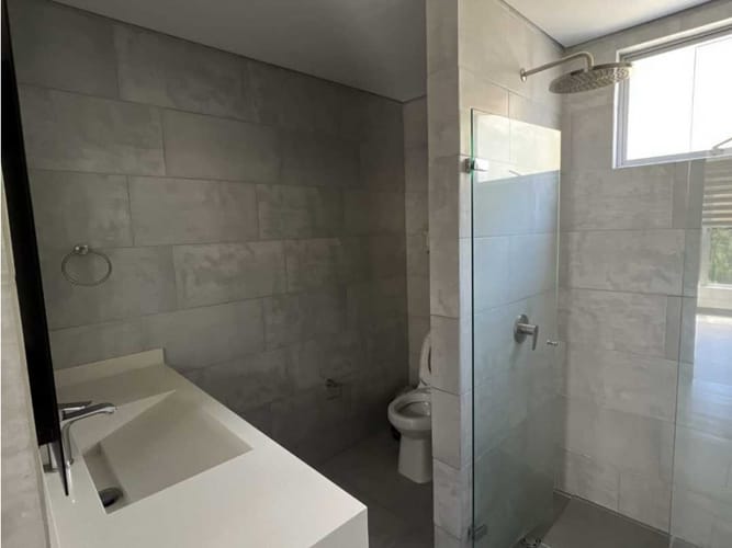 Casa de 3 alcobas en arriendo en San Jose, Guarne, 230 m² · foto 16 de 17