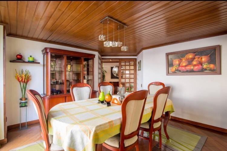 Apartamento de 4 alcobas en venta en Multicentro, Bogotá, 298 m² · foto 7 de 19