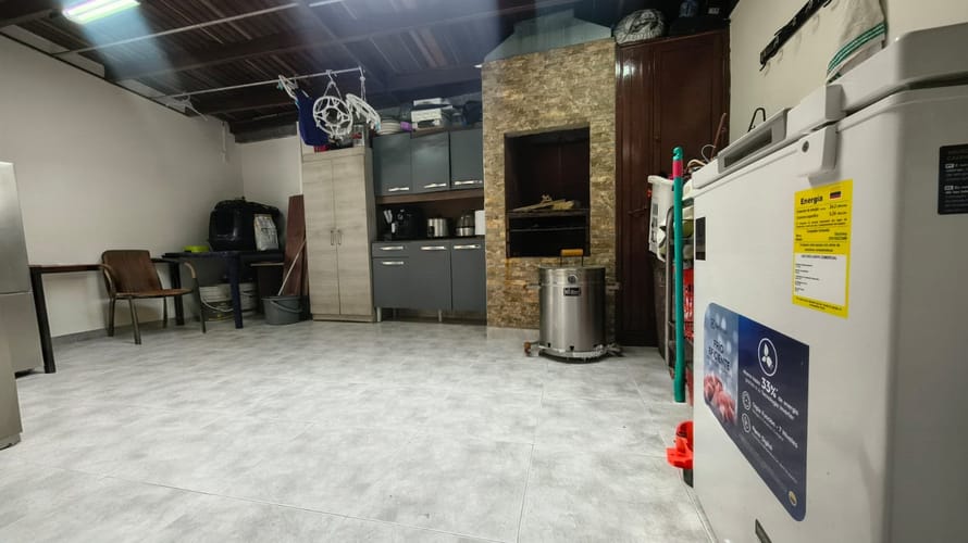 Apartamento de 3 alcobas en venta en El Contador, Bogotá, 184 m² · foto 5 de 17