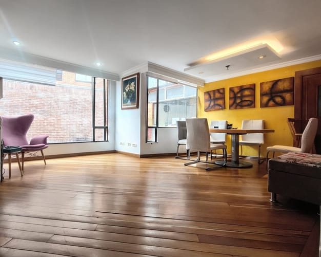 Apartamento de 3 alcobas en venta en El Contador, Bogotá, 184 m² · foto 8 de 17
