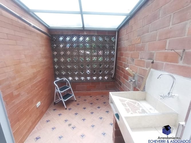 Casa de 4 alcobas en arriendo en Belén, Medellín, 200 m² · foto 6 de 17