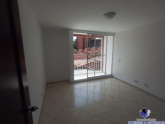 Casa de 4 alcobas en arriendo en Belén, Medellín, 200 m² · foto 11 de 17