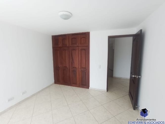 Casa de 4 alcobas en arriendo en Belén, Medellín, 200 m² · foto 12 de 17