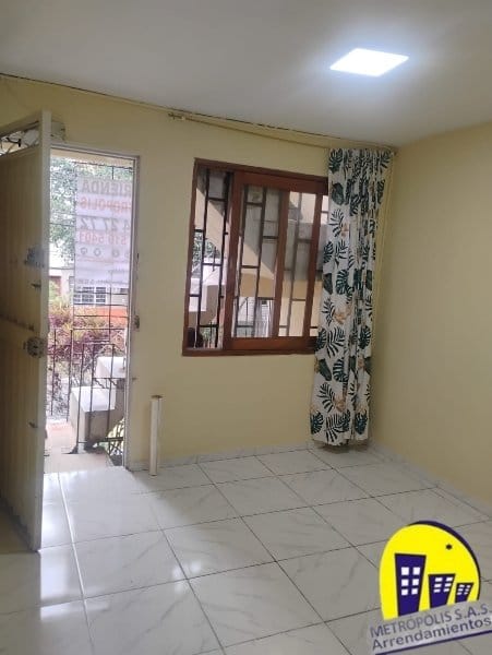 Casa de 1 alcoba en arriendo en Prado, Medellín, 45 m² · foto 4 de 14