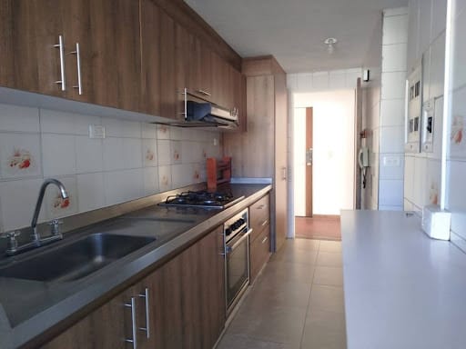 Apartamento de 3 alcobas en arriendo en Usatama, Bogotá, 73 m² · foto 3 de 12