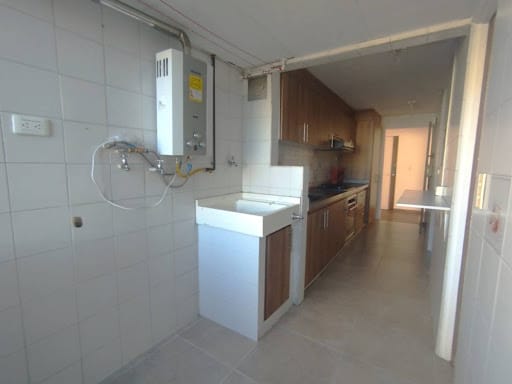 Apartamento de 3 alcobas en arriendo en Usatama, Bogotá, 73 m² · foto 4 de 12